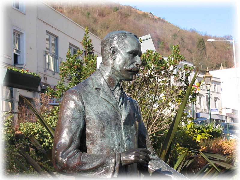 Statue of Sir Edward Elgar