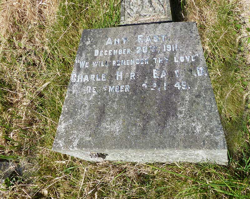 East family memorial inscription